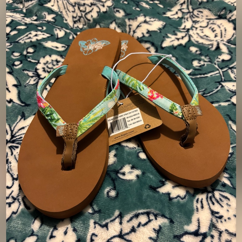 NWT Flojos Keilani Sandal in Aqua Hibiscus